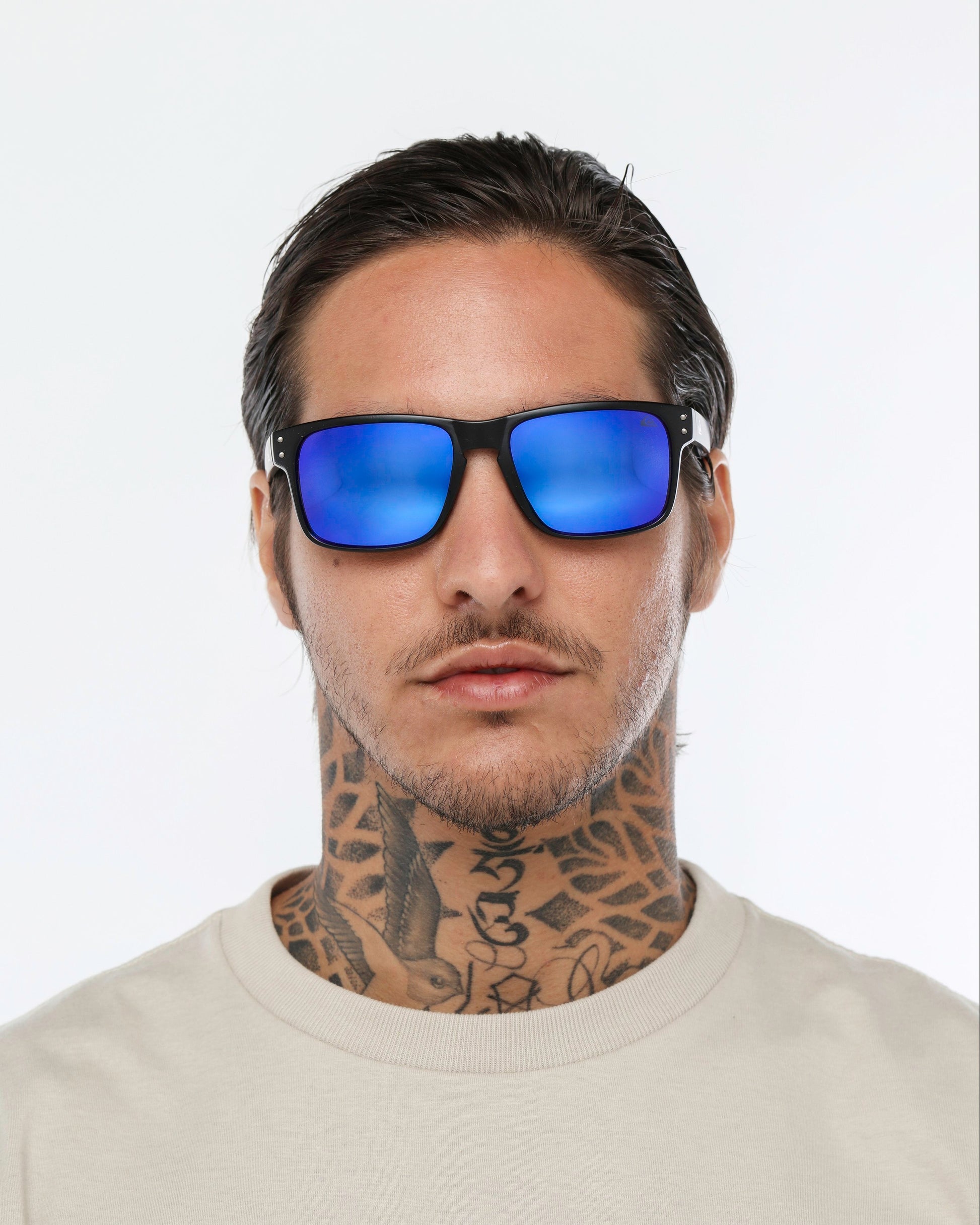 Óculos de Sol Quiksilver Biarritiz - Preto/Azul Espelhado