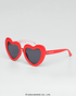 Óculos de Sol Infantojuvenil Hello Kitty Love Vermelho Sanrio vista lateral