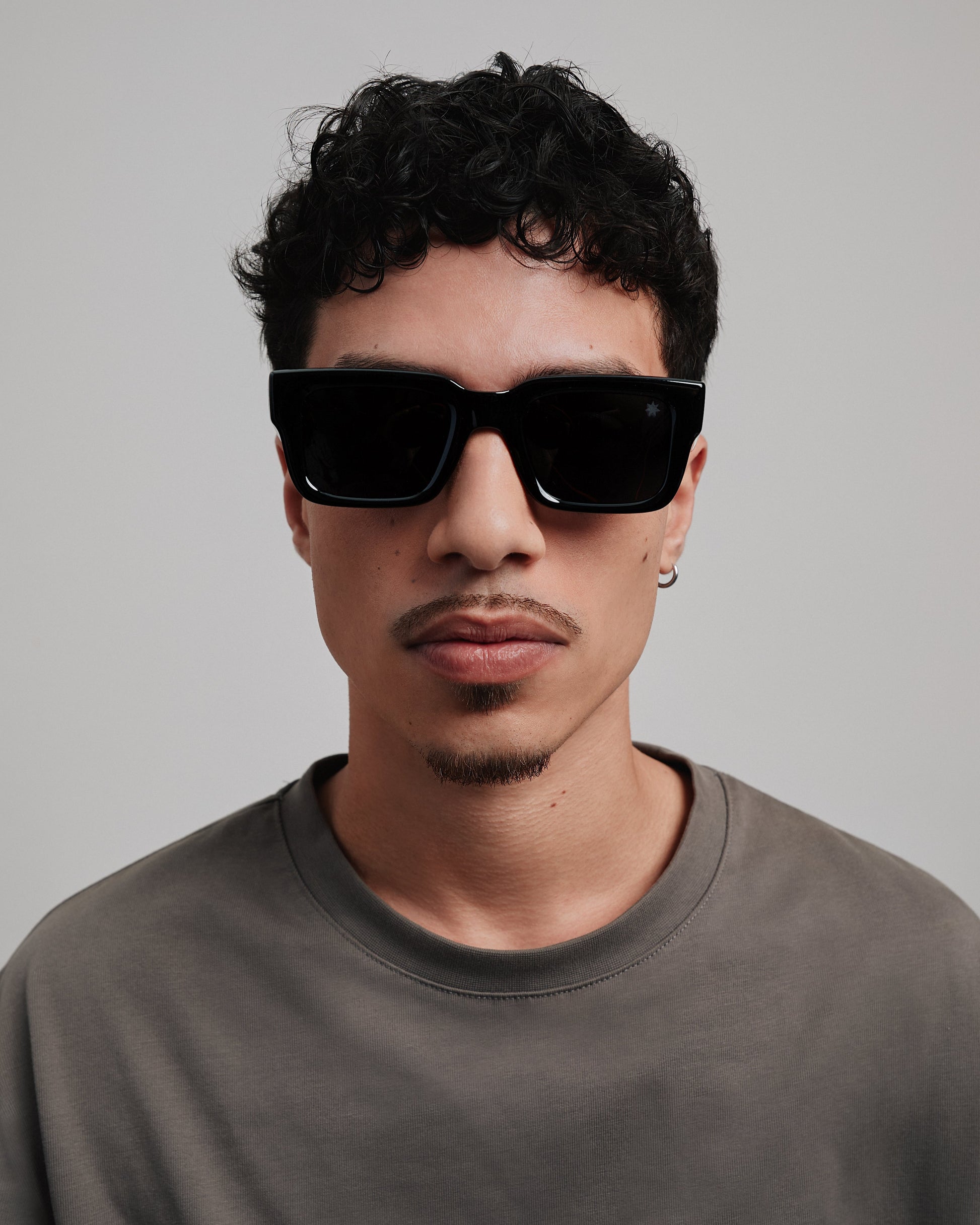 Óculos de Sol DC Shuvit - Preto/Cinza