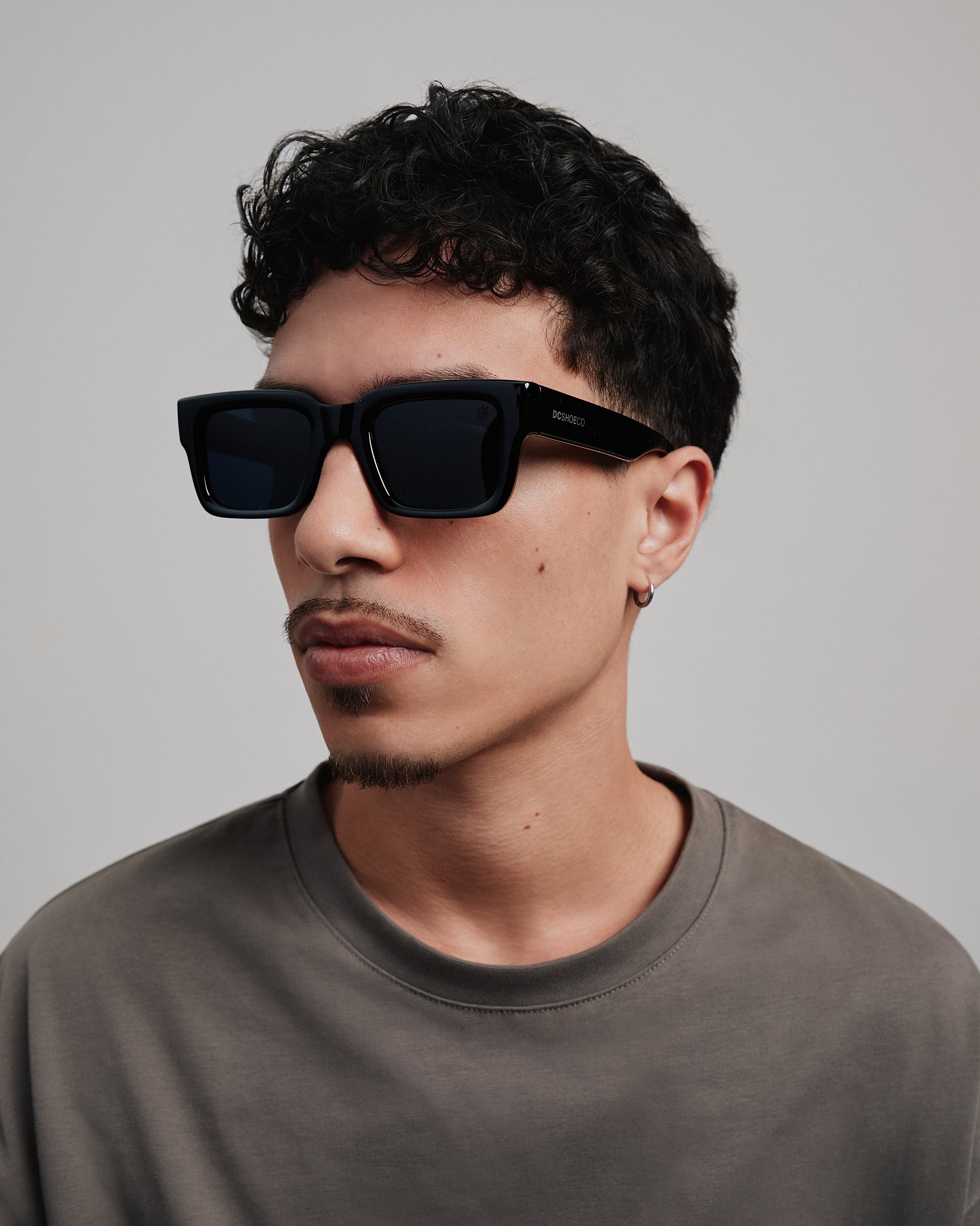 Óculos de Sol DC Shuvit - Preto/Cinza