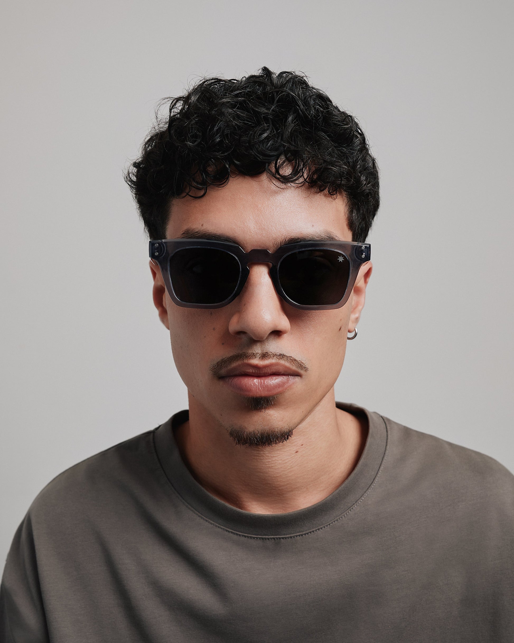 Óculos de Sol DC Ollie - Cinza/Cinza