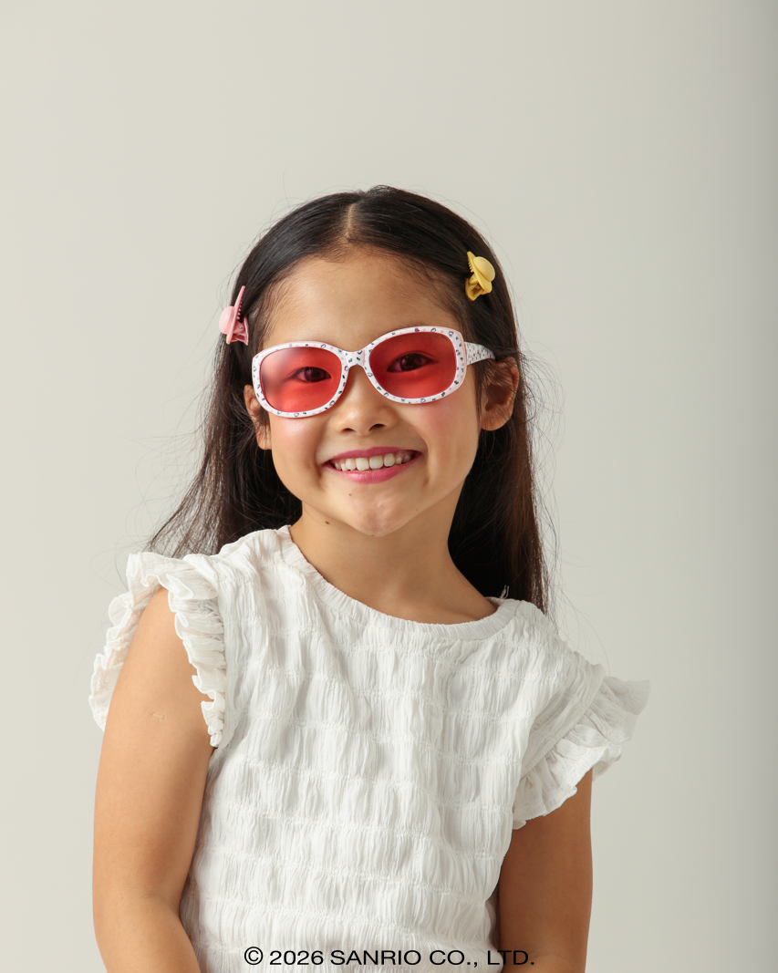 Criança usando Óculos de Sol Infantil Hello Kitty Sparkle Rosa