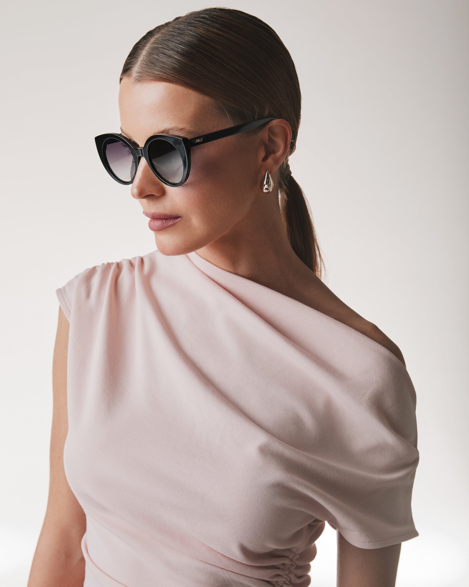 Óculos de Sol Márcia Sensitiva Nox - Preto/Preto