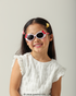 Criança usando Óculos de Sol Infantil Hello Kitty Bubble Branco Sanrio